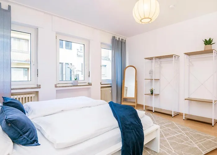 Center Terrace Dream * קרפלד